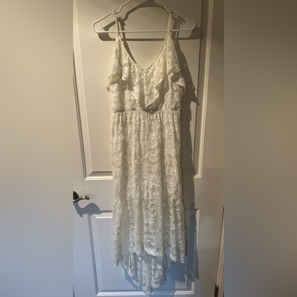 *NWT* Express Cream Lace High-Low Ruffle Dress